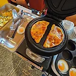 No1 - Flo's & Breakfast 3*