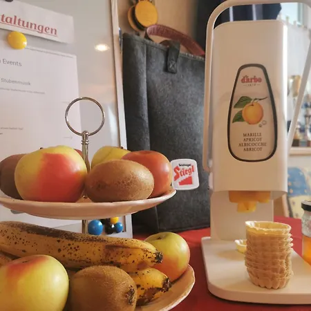 Flo's Design Suite, & Breakfast Wagrain