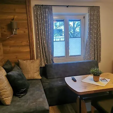 Hotel No1 - Flo's & Breakfast 3*